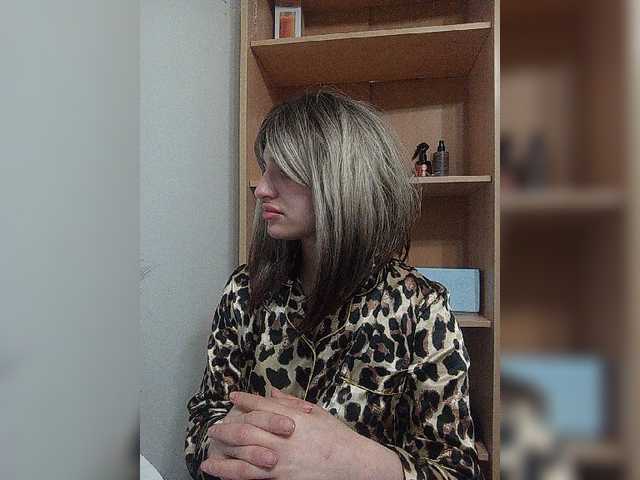 Sonyagasay live cam on BongaCams