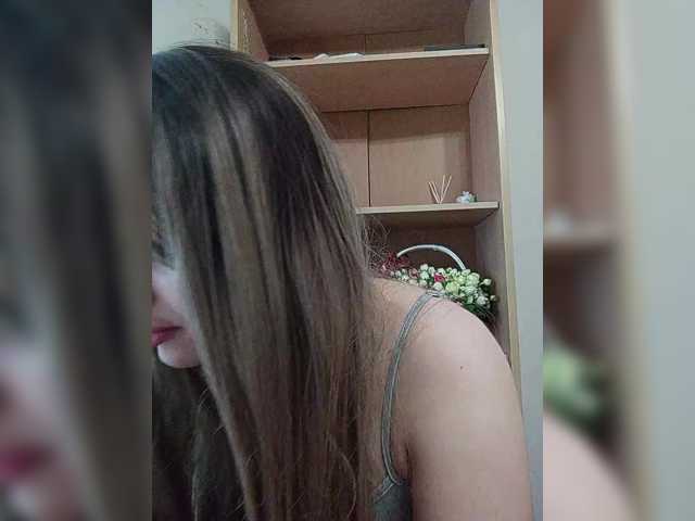 Sonyagasay live cam on BongaCams
