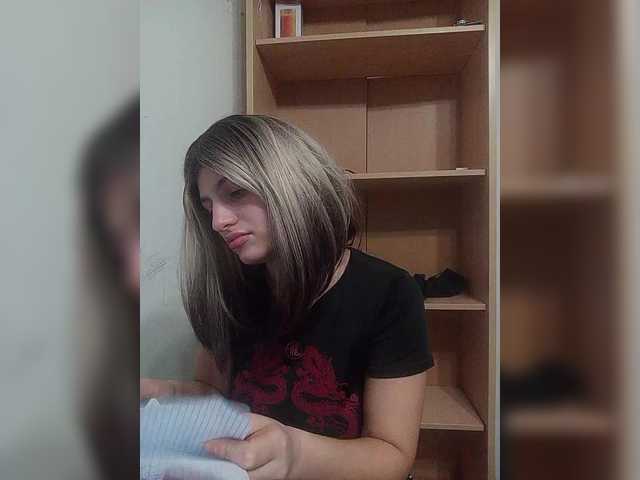 Sonyagasay live cam on BongaCams