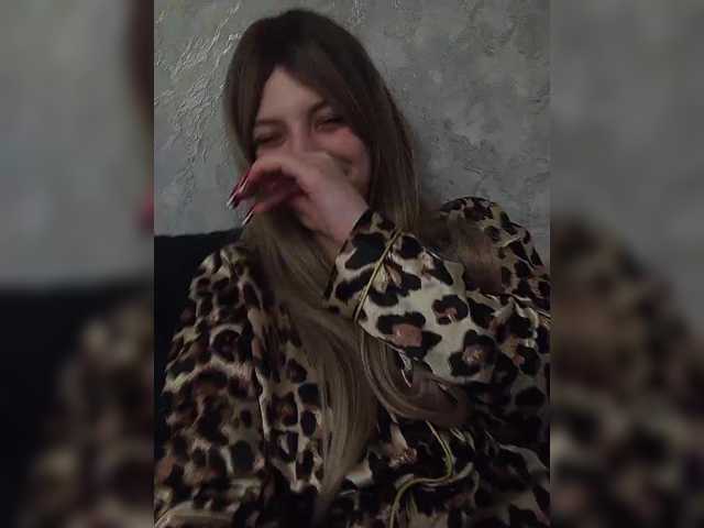 Sonyagasay live cam on BongaCams