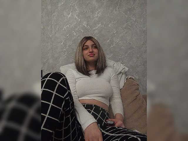 Sonyagasay live cam on BongaCams