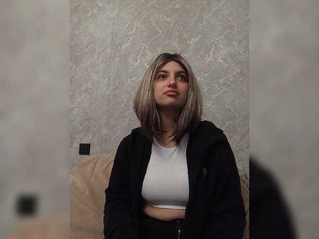 Sonyagasay live cam on BongaCams