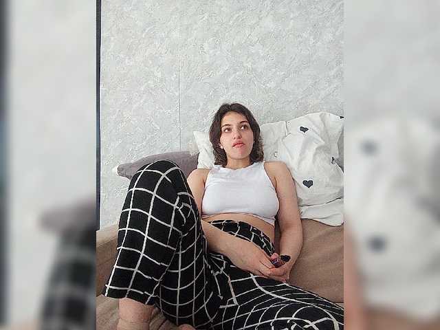 Sonyagasay live cam on BongaCams