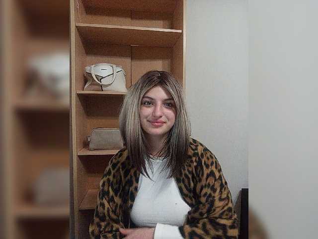 Sonyagasay live cam on BongaCams