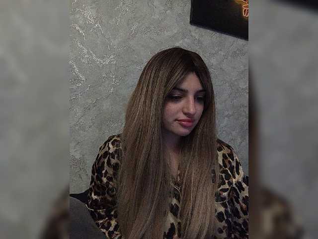 Sonyagasay live cam on BongaCams