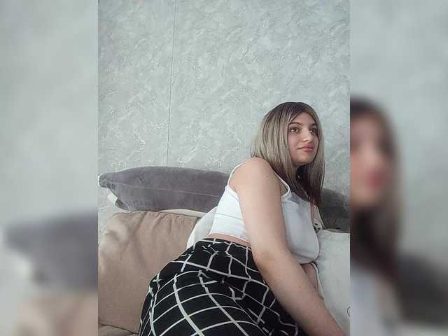 Sonyagasay live cam on BongaCams