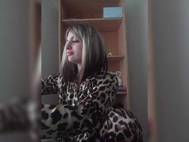 Sonyagasay live cam on BongaCams