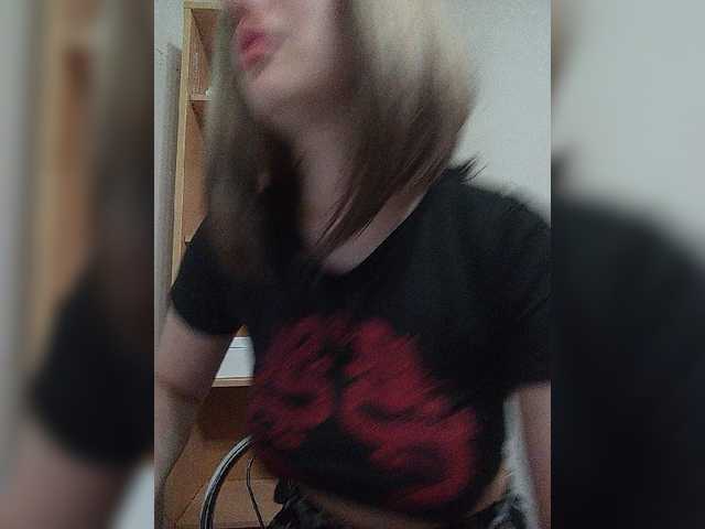 Sonyagasay live cam on BongaCams