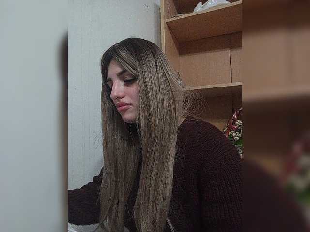 Sonyagasay live cam on BongaCams