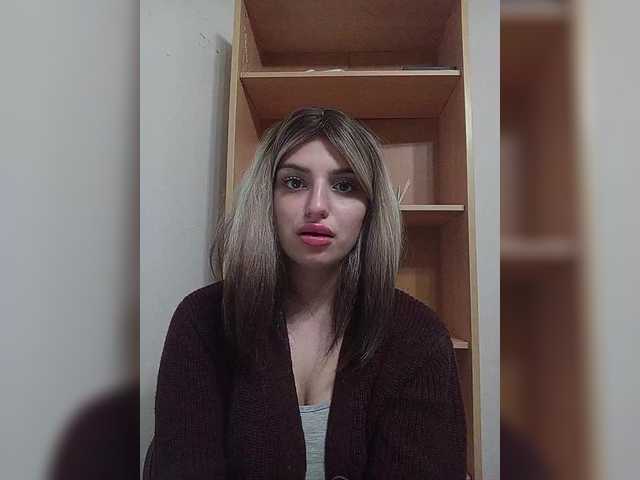 Sonyagasay live cam on BongaCams