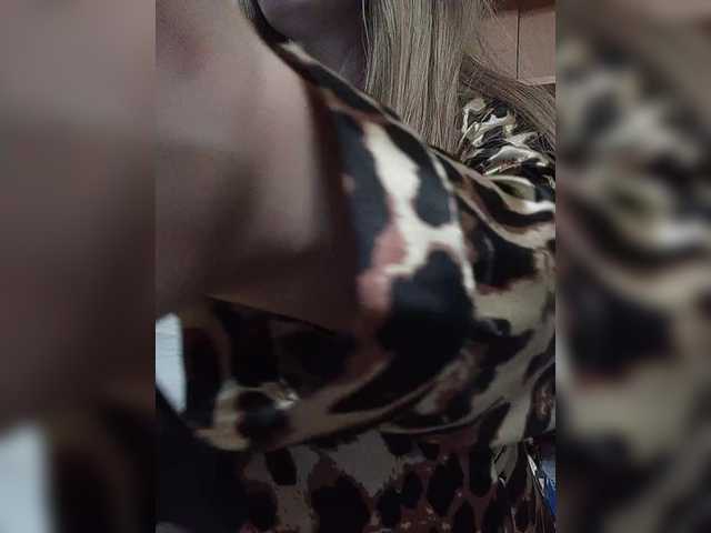 Gjasjaajrssfju — live female cam