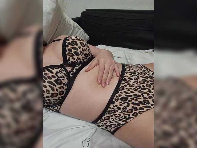 Sonyagasay live cam on BongaCams