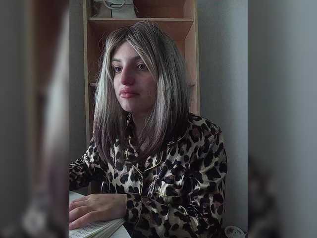 Sonyagasay live cam on BongaCams