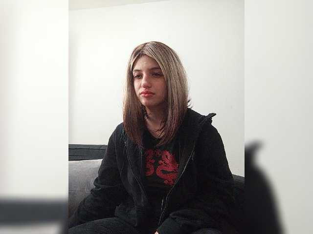 Sonyagasay live cam on BongaCams