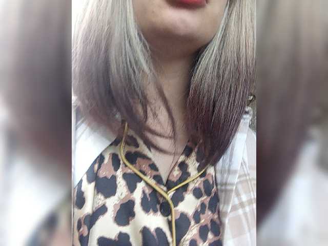 Sonyagasay live cam on BongaCams
