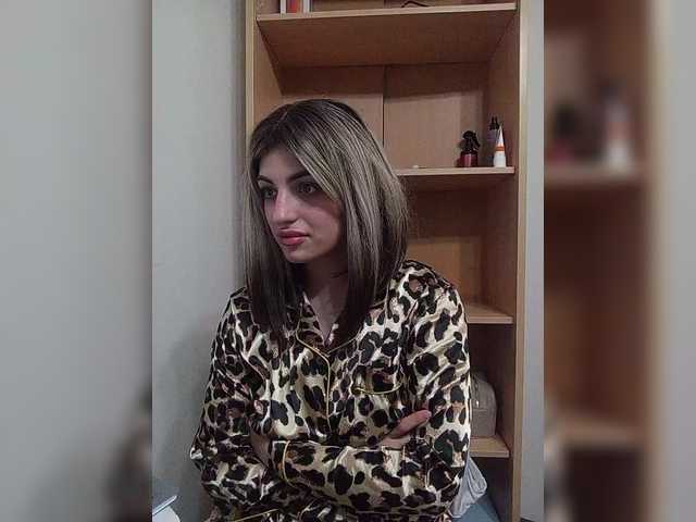Sonyagasay live cam on BongaCams