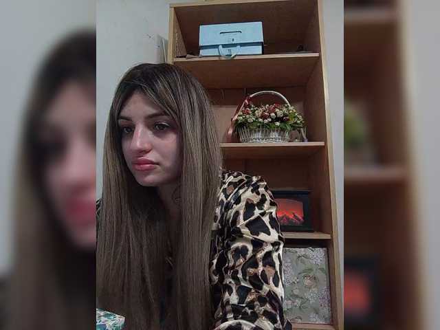 Sonyagasay live cam on BongaCams