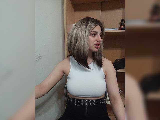 Sonyagasay live webcam show