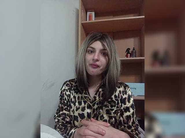 Sonyagasay live cam on BongaCams