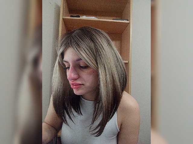 Sonyagasay live cam on BongaCams