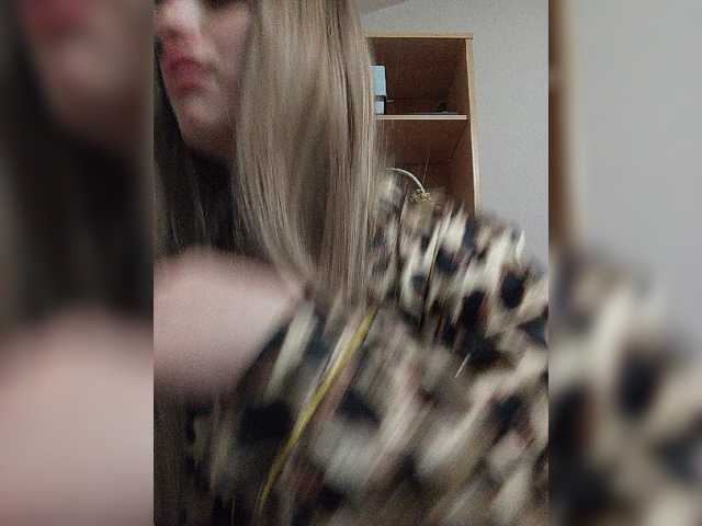 Sonyagasay live cam on BongaCams