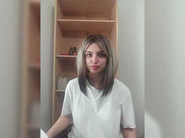 Sonyagasay live cam on BongaCams