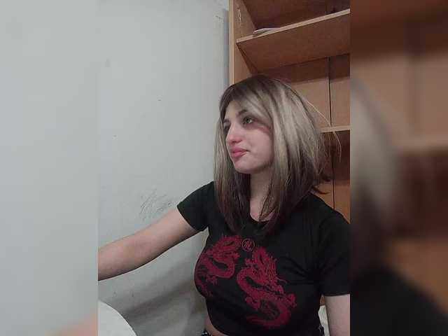 Sonyagasay live cam on BongaCams