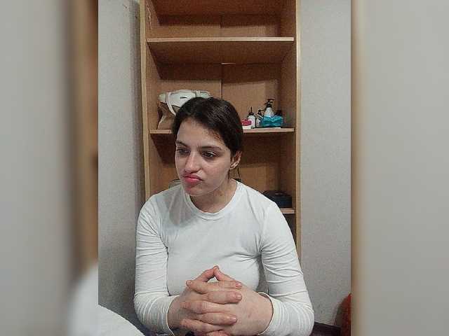 Sonyagasay live cam on BongaCams