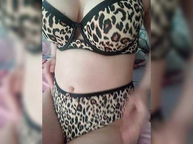 Sonyagasay live cam on BongaCams