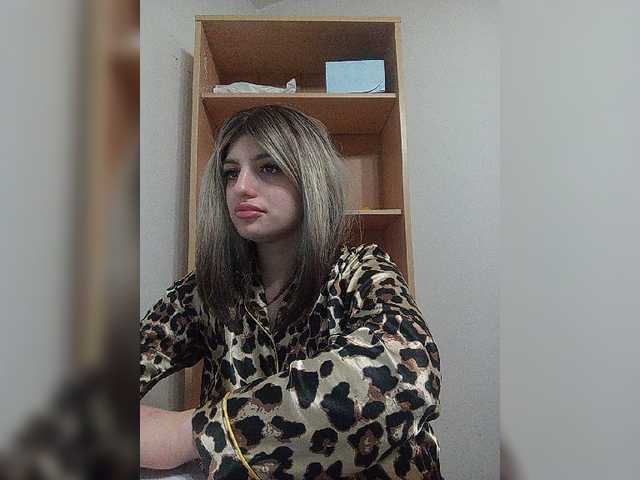 Sonyagasay live cam on BongaCams
