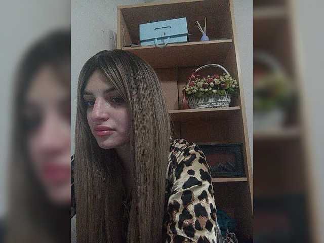 Sonyagasay live cam on BongaCams