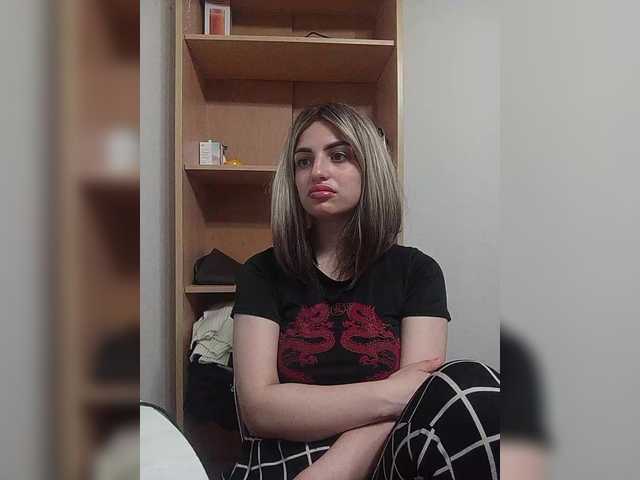 Sonyagasay live cam on BongaCams