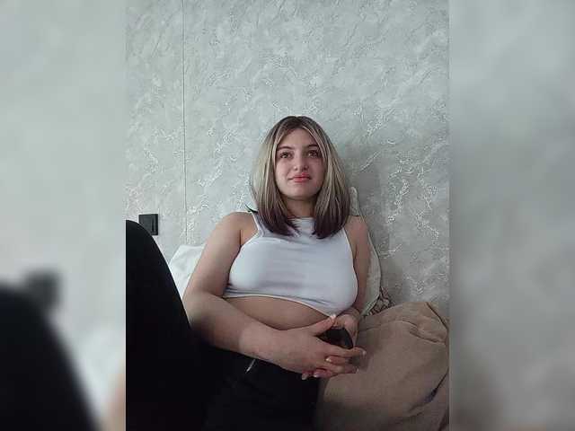 Sonyagasay live cam on BongaCams