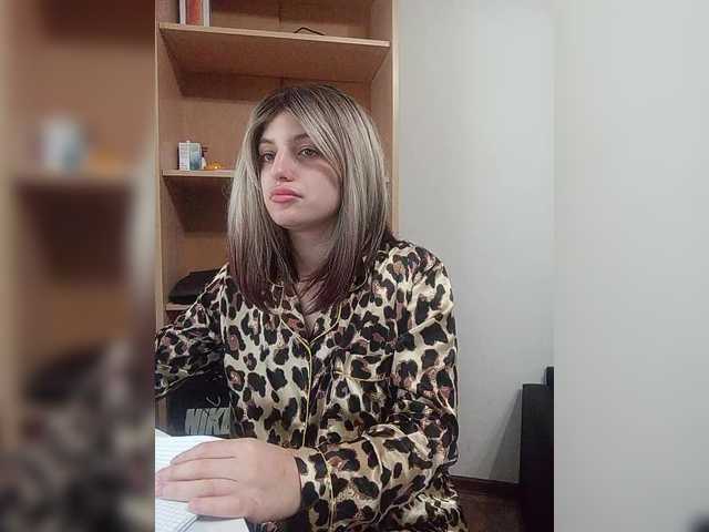 Sonyagasay live webcam show