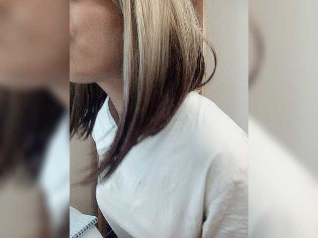 Sonyagasay live cam on BongaCams