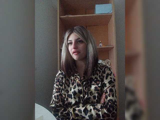 Sonyagasay live cam on BongaCams