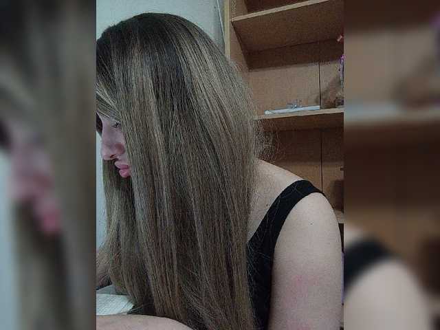 Sonyagasay live cam on BongaCams