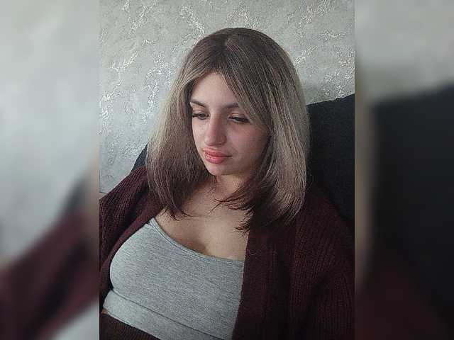 Sonyagasay live cam on BongaCams