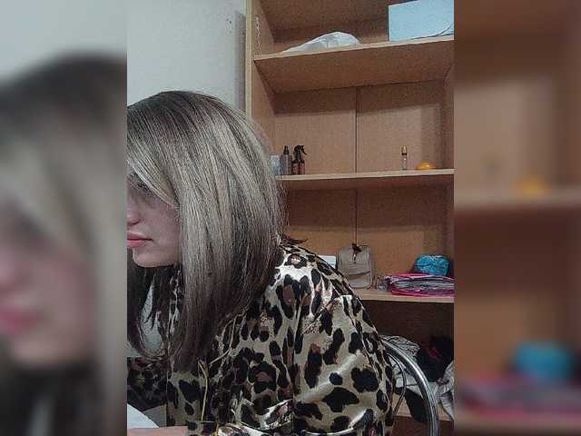 Sonyagasay live cam on BongaCams