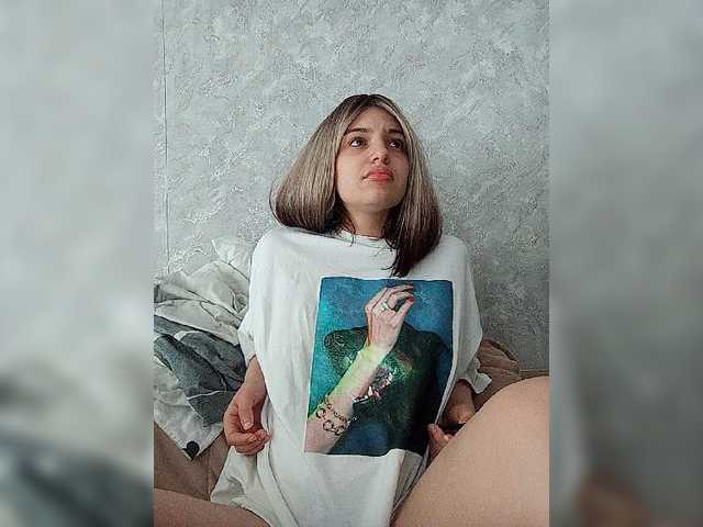 Sonyagasay live cam on BongaCams