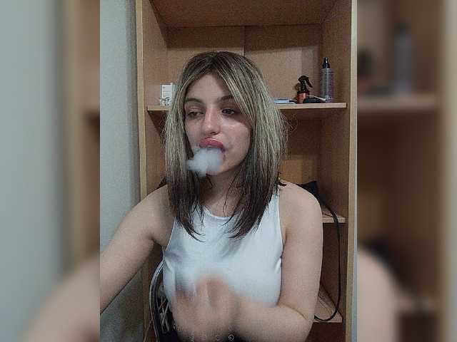Sonyagasay live cam on BongaCams