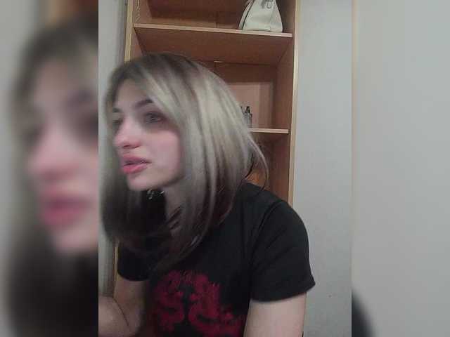 Sonyagasay live cam on BongaCams