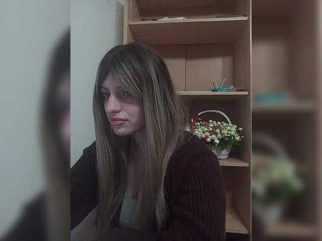 Sonyagasay live cam on BongaCams
