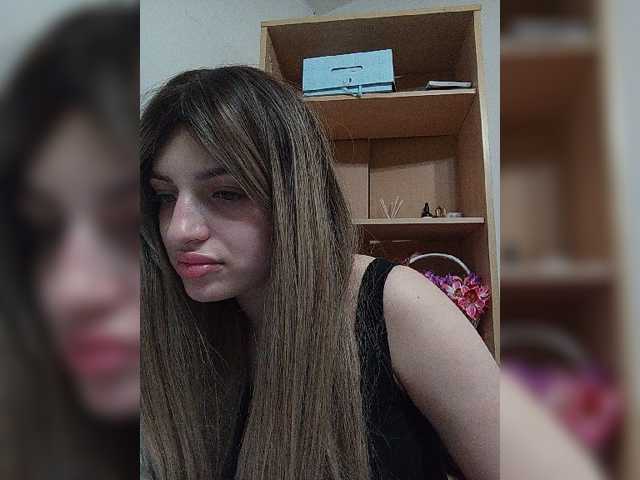 Sonyagasay live cam on BongaCams