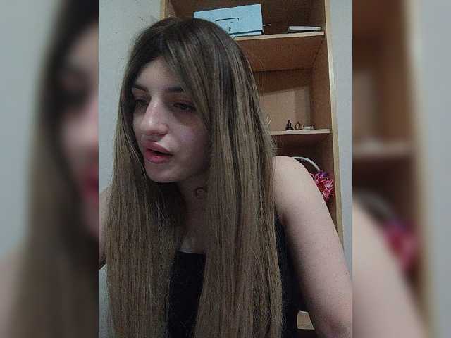 Sonyagasay live cam on BongaCams