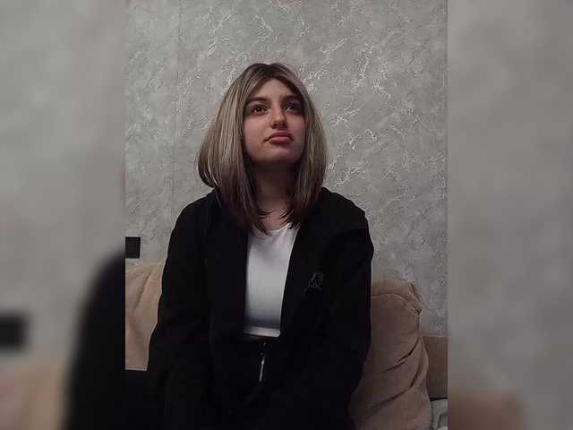 Sonyagasay live cam on BongaCams
