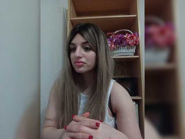 Sonyagasay live cam on BongaCams