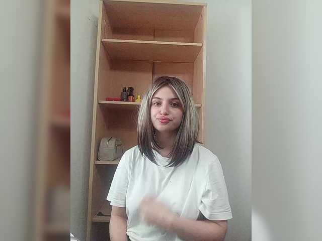 Sonyagasay live cam on BongaCams