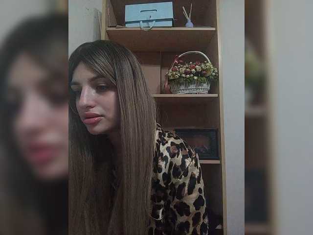 Sonyagasay live cam on BongaCams