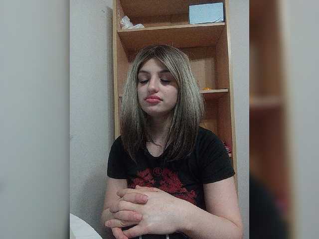 Sonyagasay live cam on BongaCams